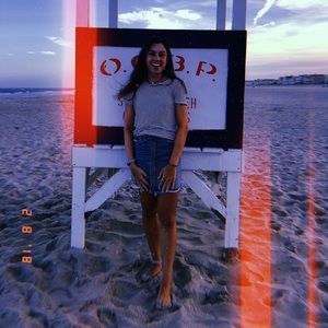 Meet your Posher, Jillian